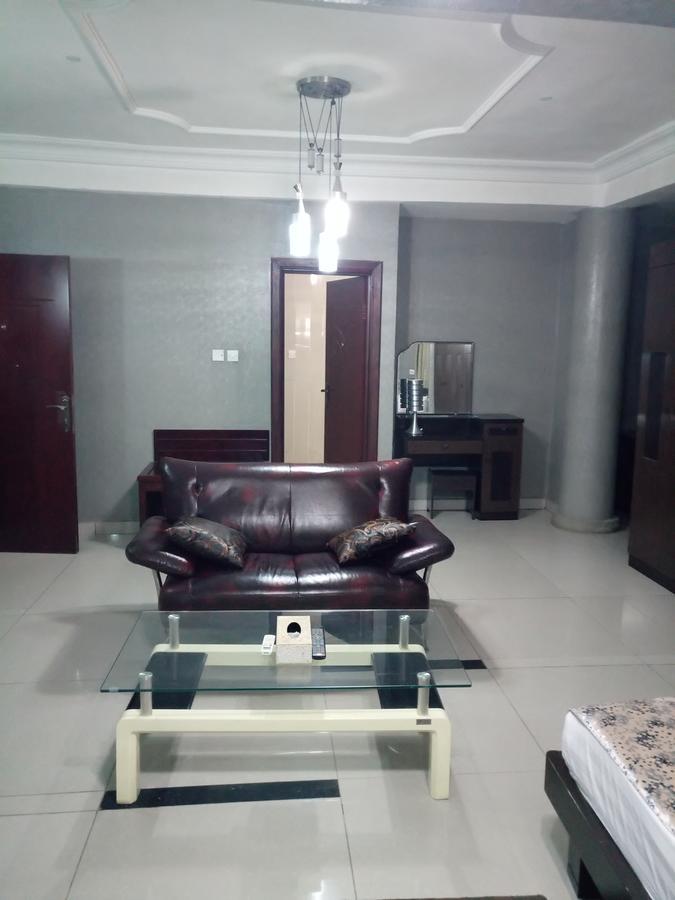 Crocodile Hotels And Restaurant Limited Kaduna Eksteriør bilde